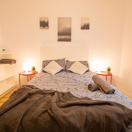Hostel Blai Barcelona Zewnętrze zdjęcie